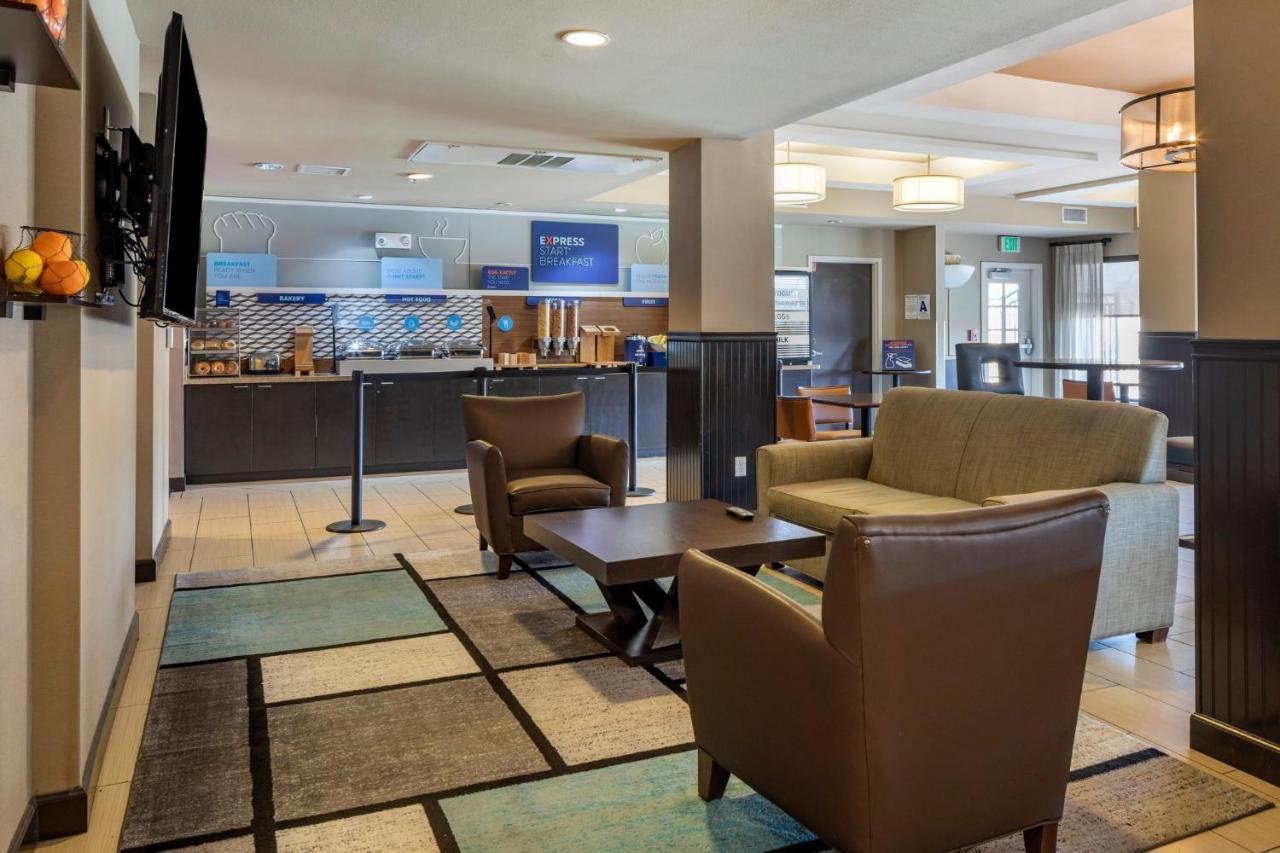 Hotel Holiday Express & - Coachella Valley By Ihg Indio