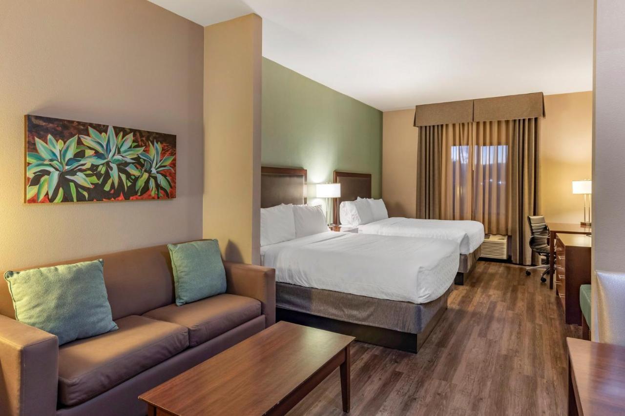 Express & - Coachella Valley By Ihg Hotel 3*