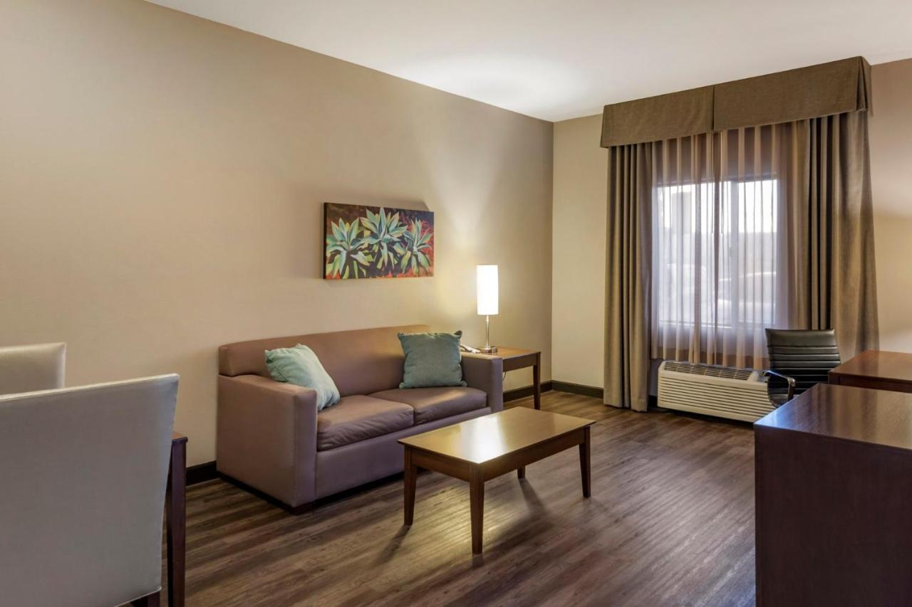 Hotel Express & - Coachella Valley By Ihg Indio