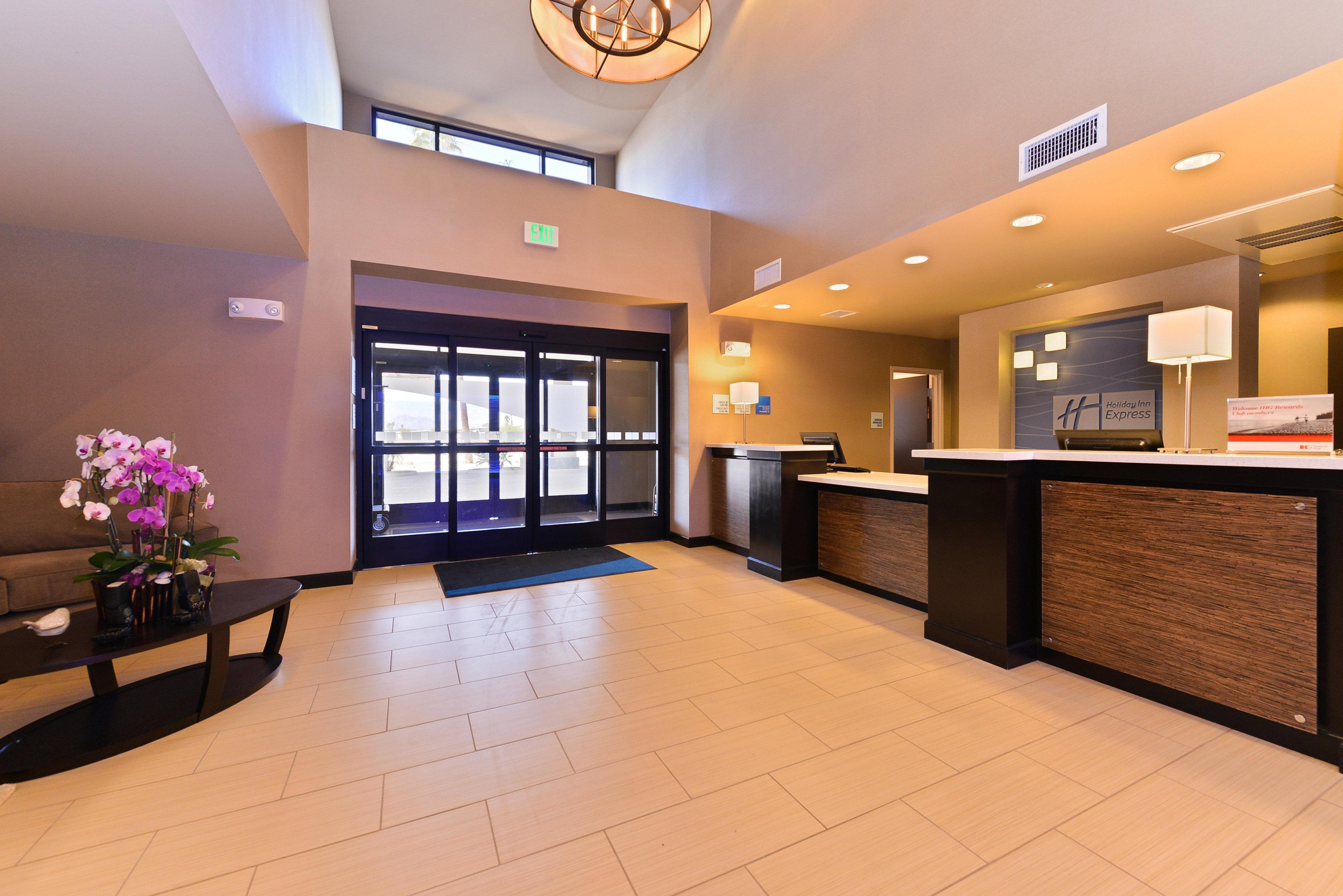 Express & - Coachella Valley By Ihg Hotel Indio