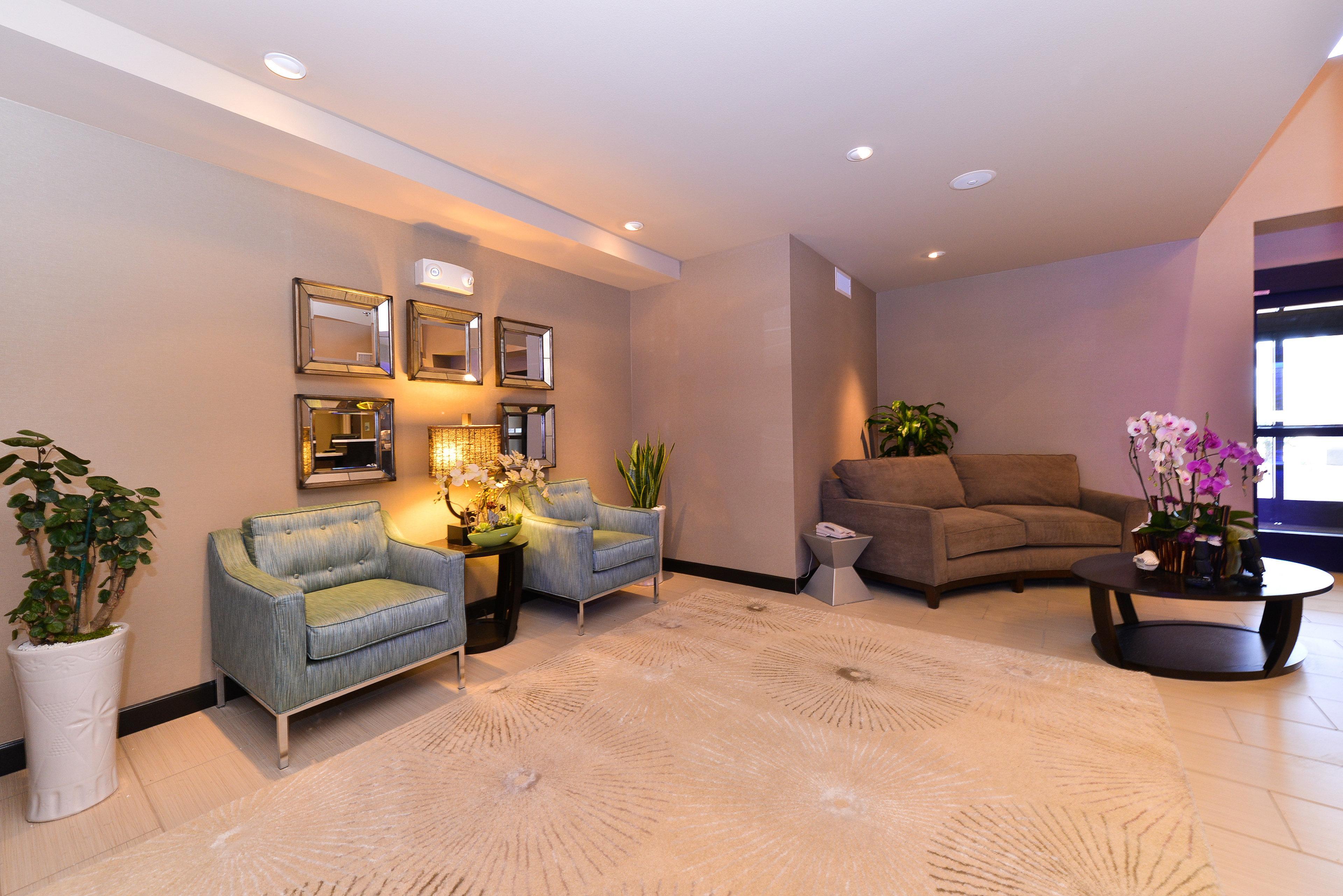 Express & - Coachella Valley By Ihg Hotel